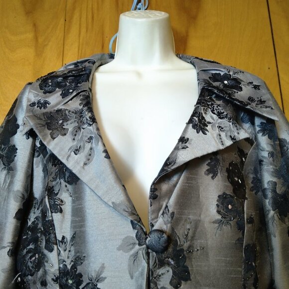 Jessica Howard Evenings Women's Size 12 Gray/Black Floral Sequin Jacket Party - Picture 2 of 7